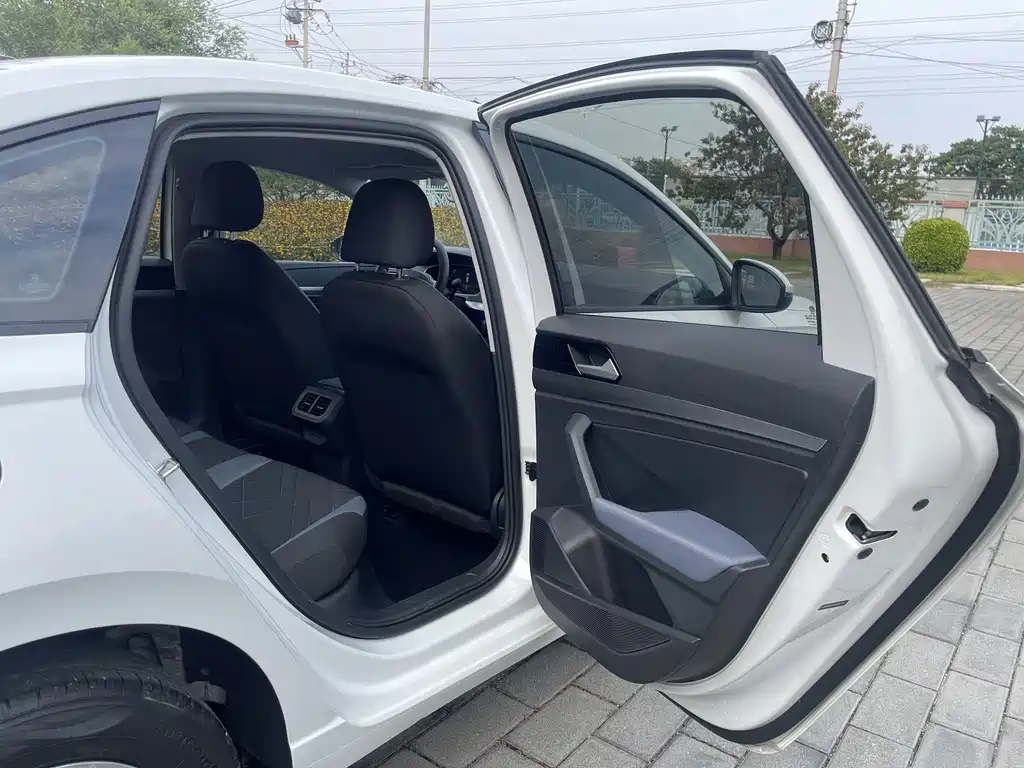 Volkswagen Lavida — миниатюра 13