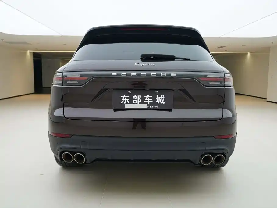 Porsche Cayenne — миниатюра 5
