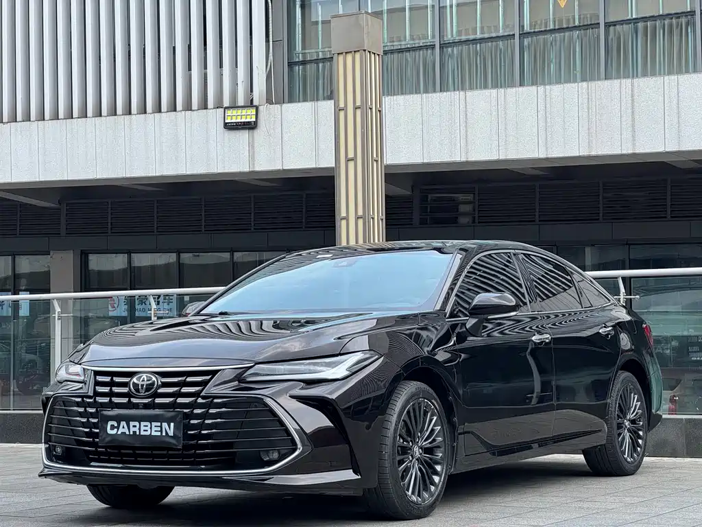 Купить Toyota Avalon