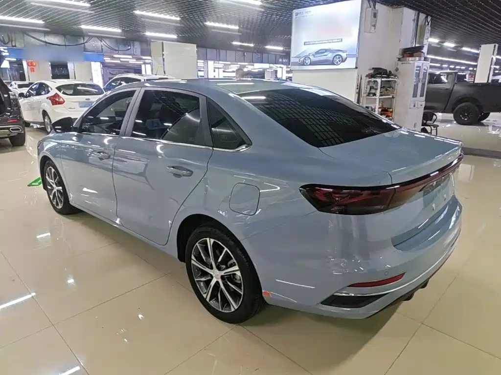 Geely Emgrand — миниатюра 5