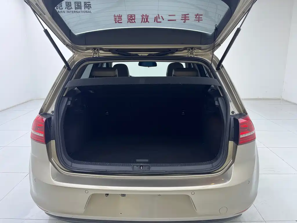 Volkswagen Golf — миниатюра 8