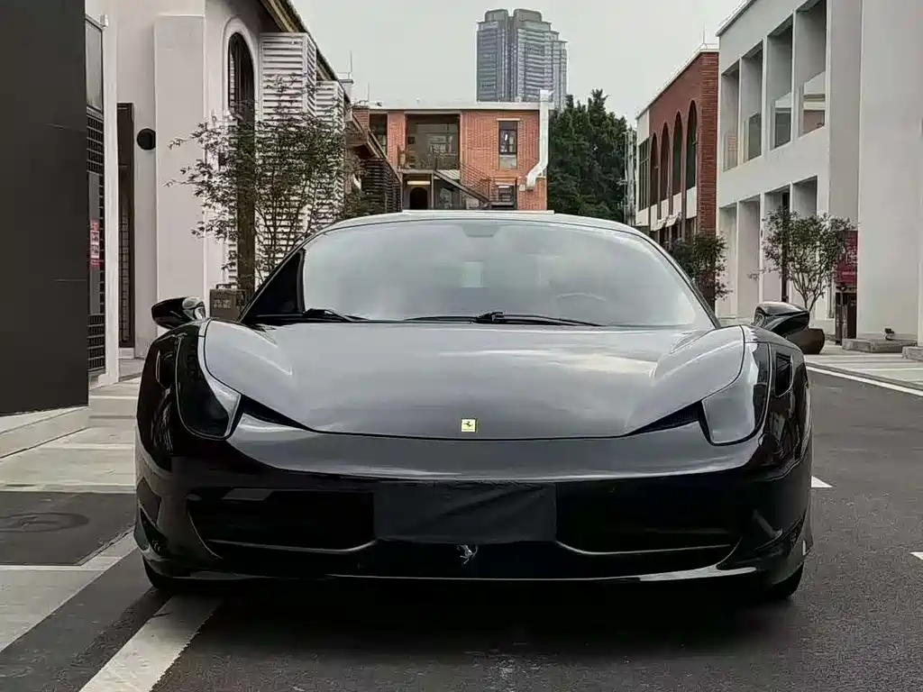 Ferrari 458 2013
