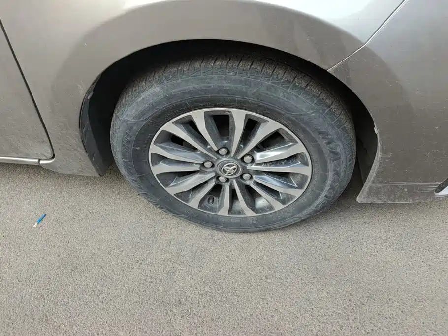 Toyota Corolla — миниатюра 6
