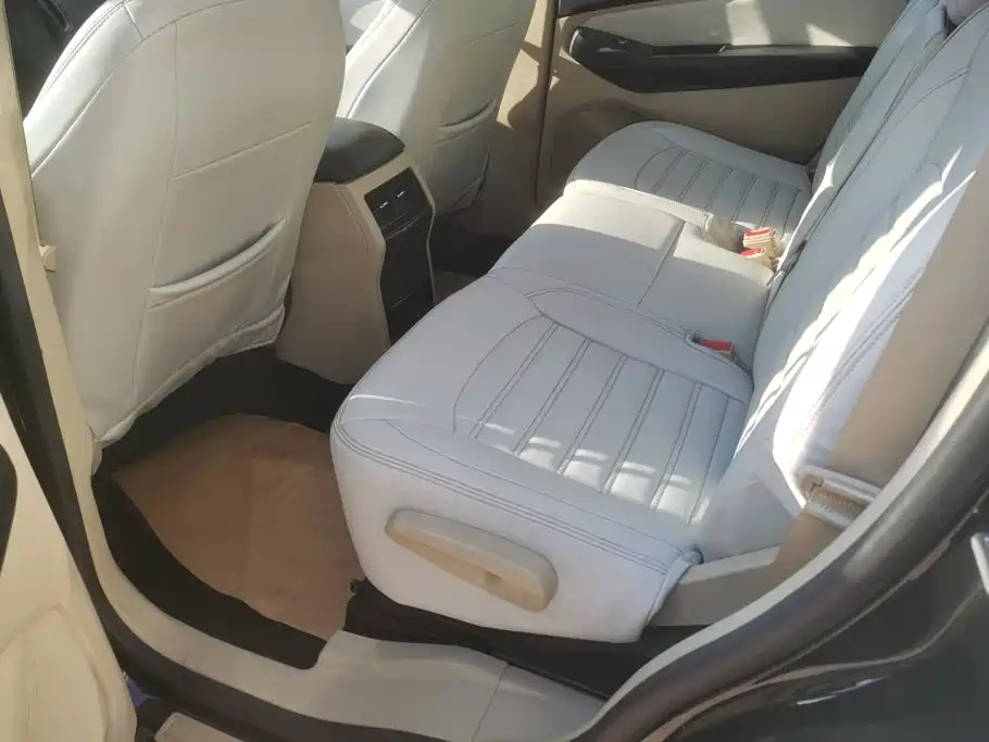 Ford Edge — миниатюра 11