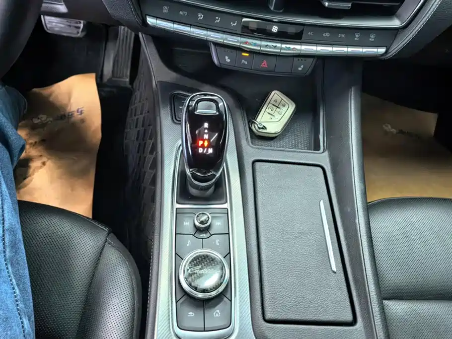 Cadillac CT5 — миниатюра 16