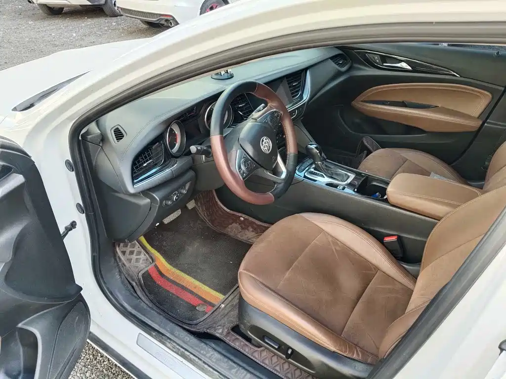 Buick Regal — миниатюра 4