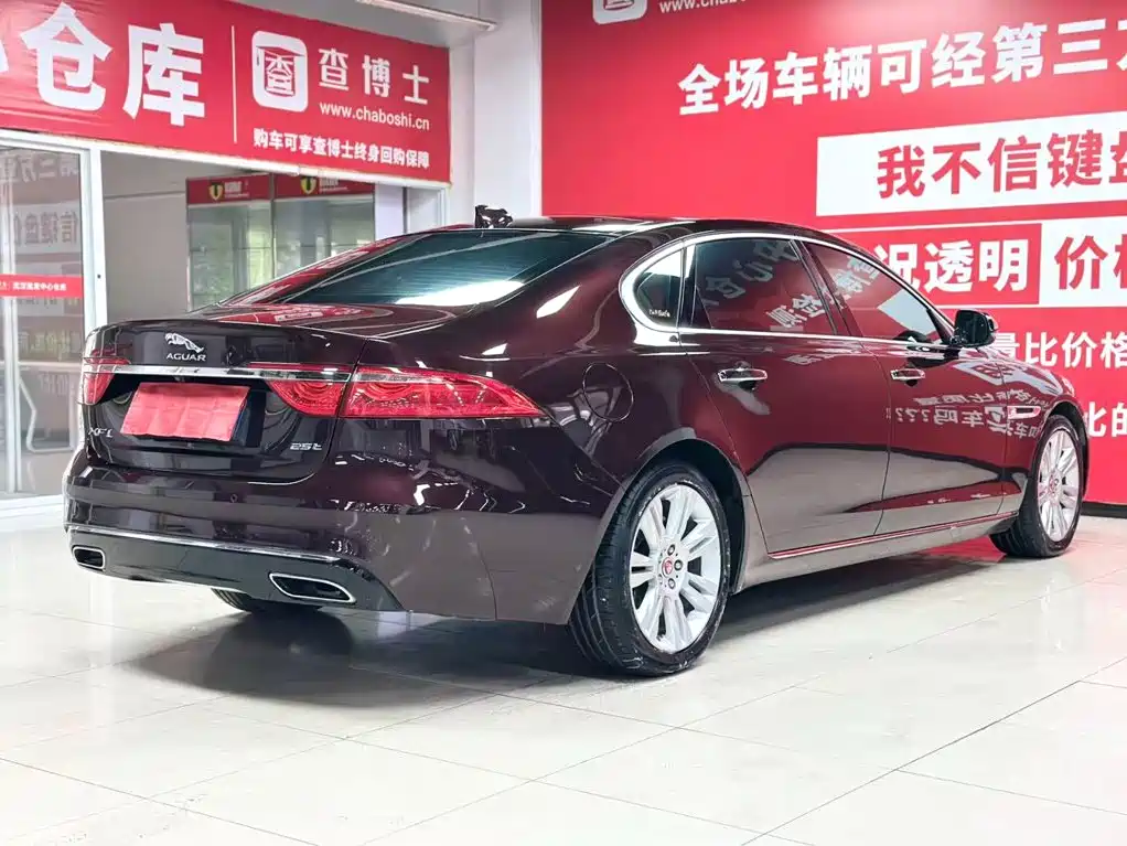 Jaguar XFL — миниатюра 5