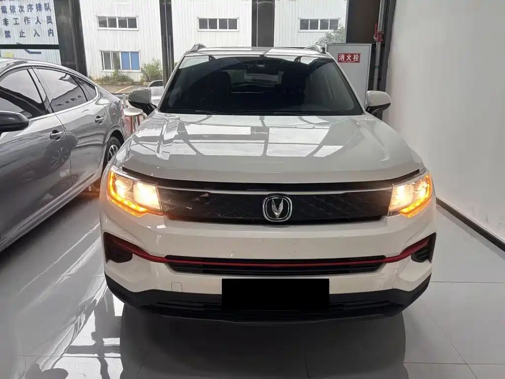 Changan CS35PLUS — миниатюра 2