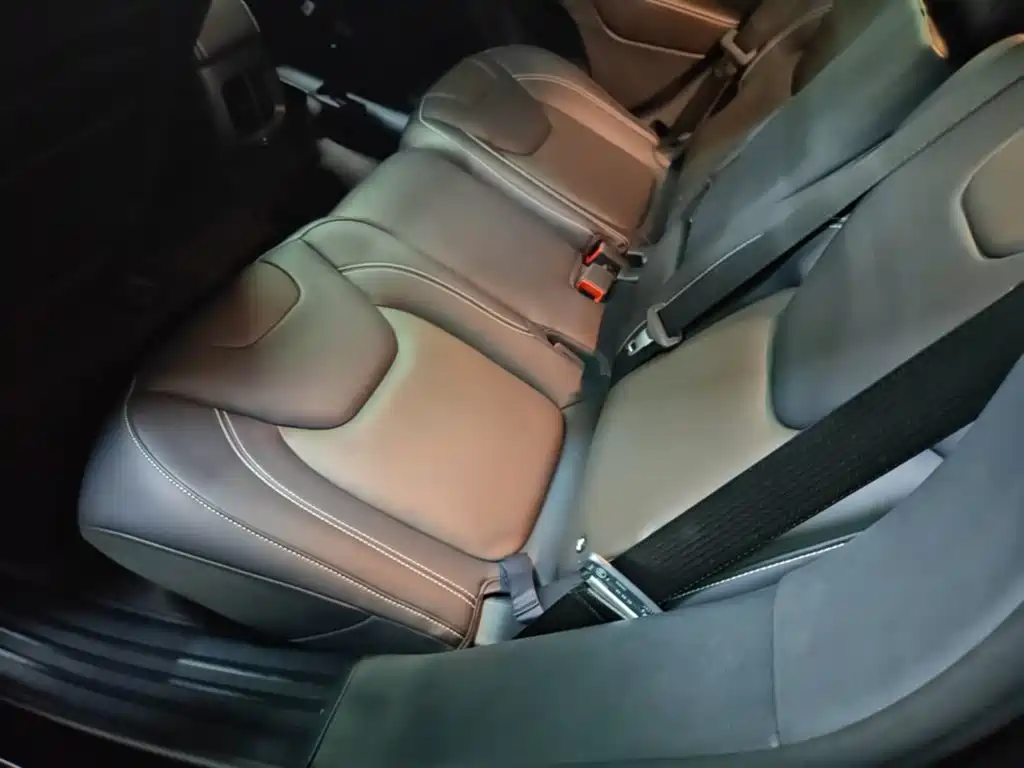 Jeep Cherokee — миниатюра 17