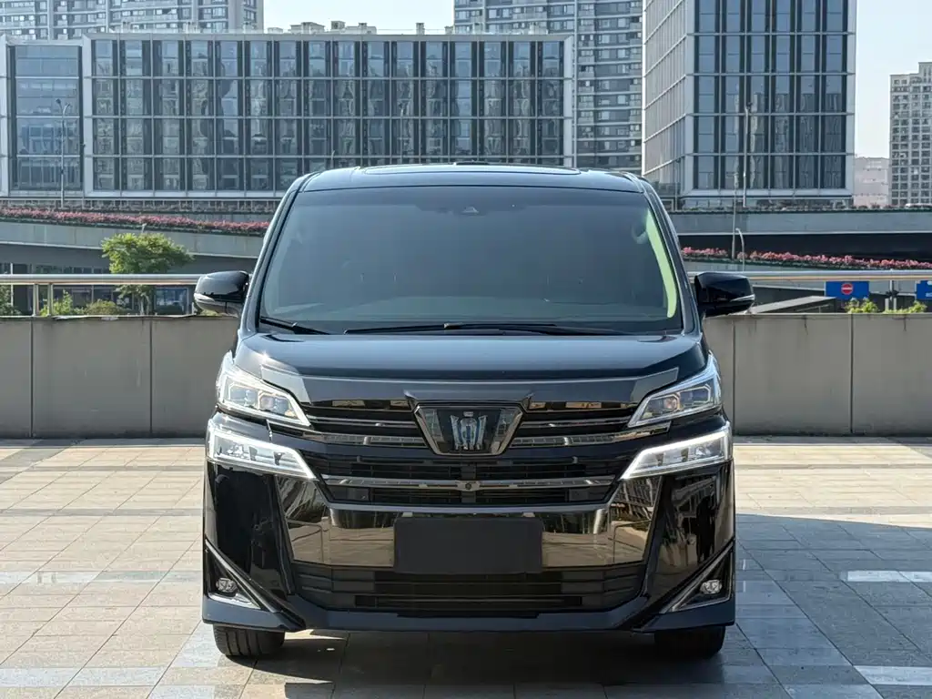 Toyota Vellfire 2021 2.5L HV Luxury