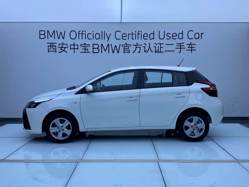 Toyota Yaris L — миниатюра 3