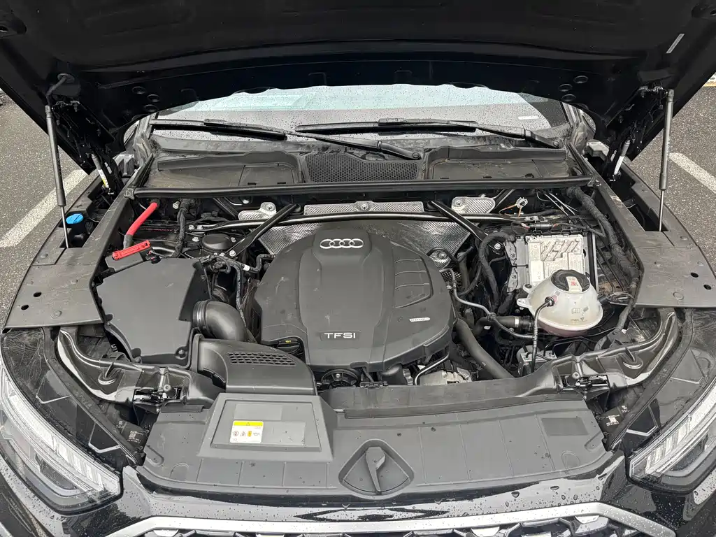 Audi Q5L Sportback — миниатюра 16
