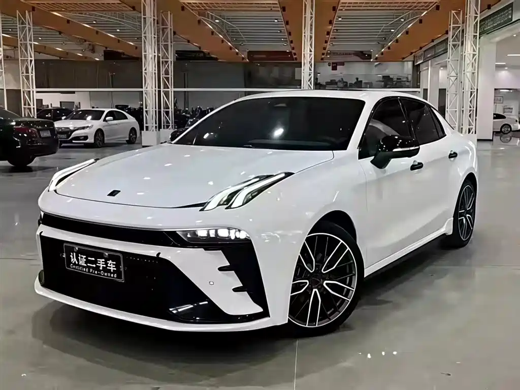 Купить Lynk & Co 03