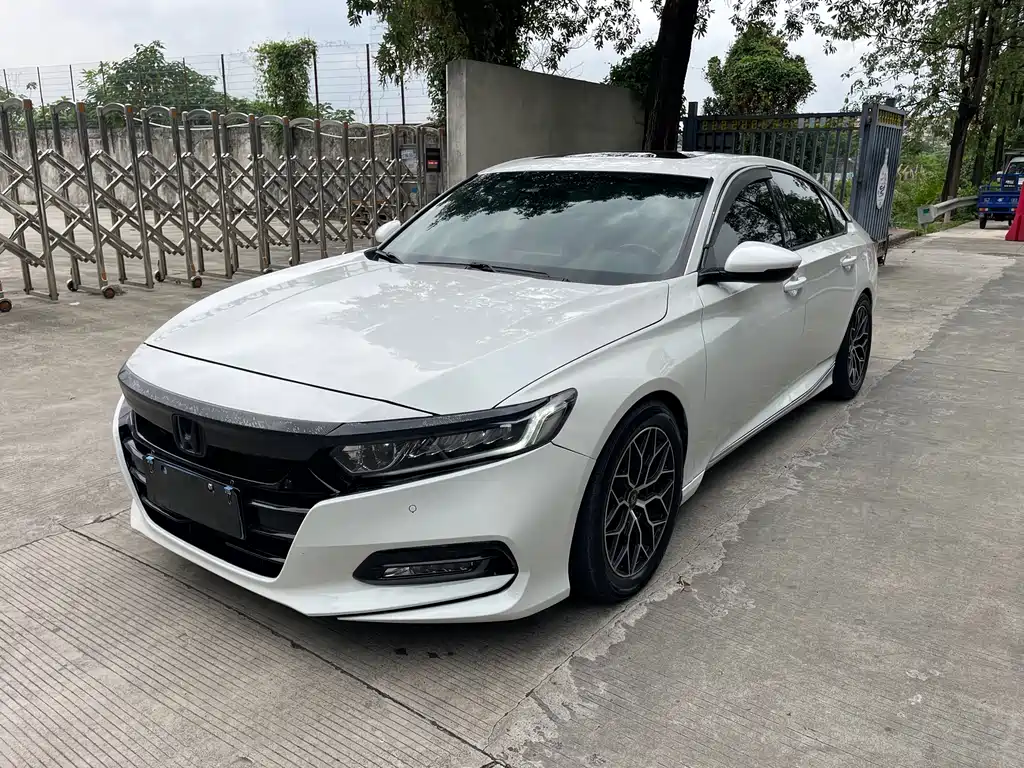 Купить Honda Accord