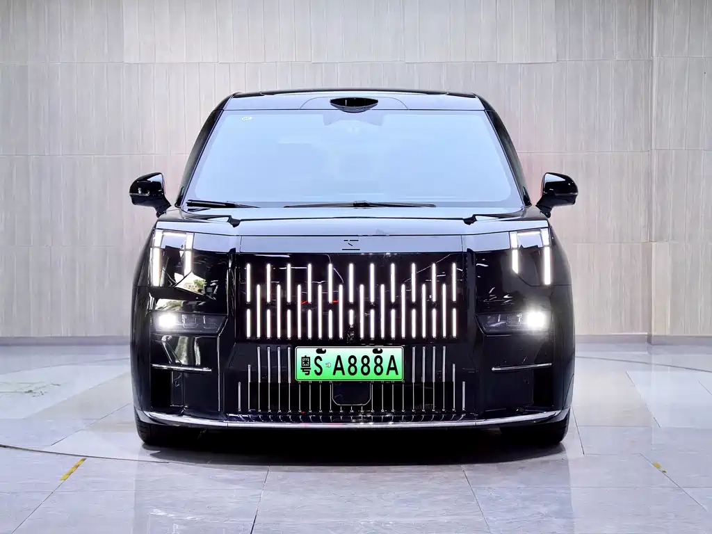 Zeekr 009 2024 мест 108kWh