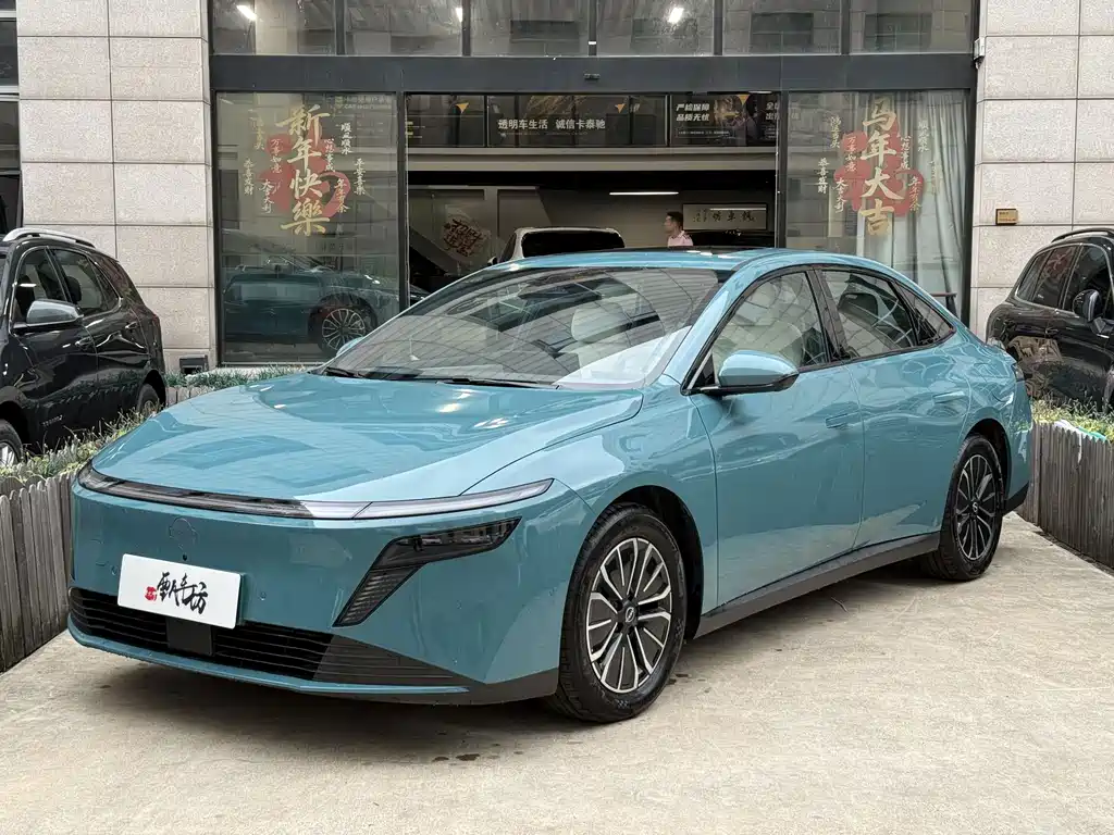 Nissan N6