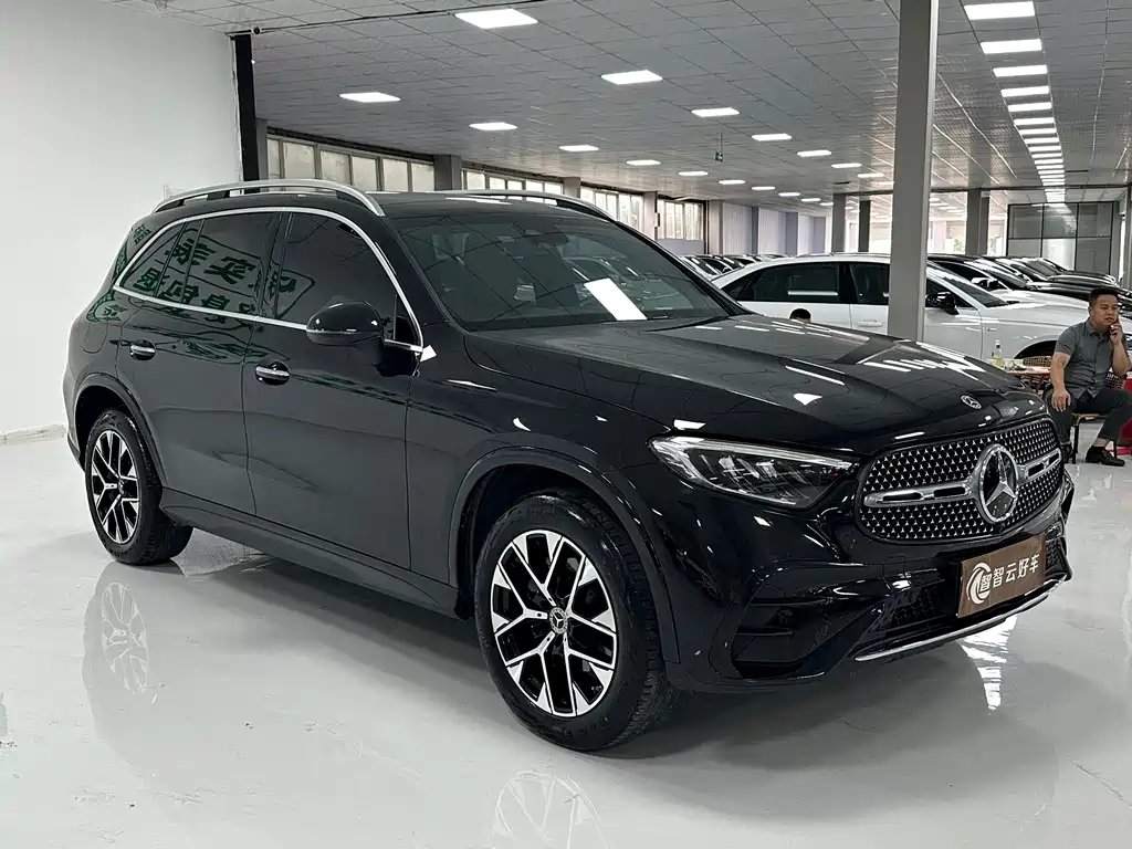 Mercedes-Benz GLC 2024 GLC 260 L 4MATIC Luxury 5 мест