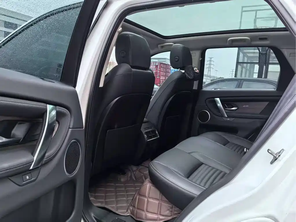 Land Rover Discovery Sport — миниатюра 7