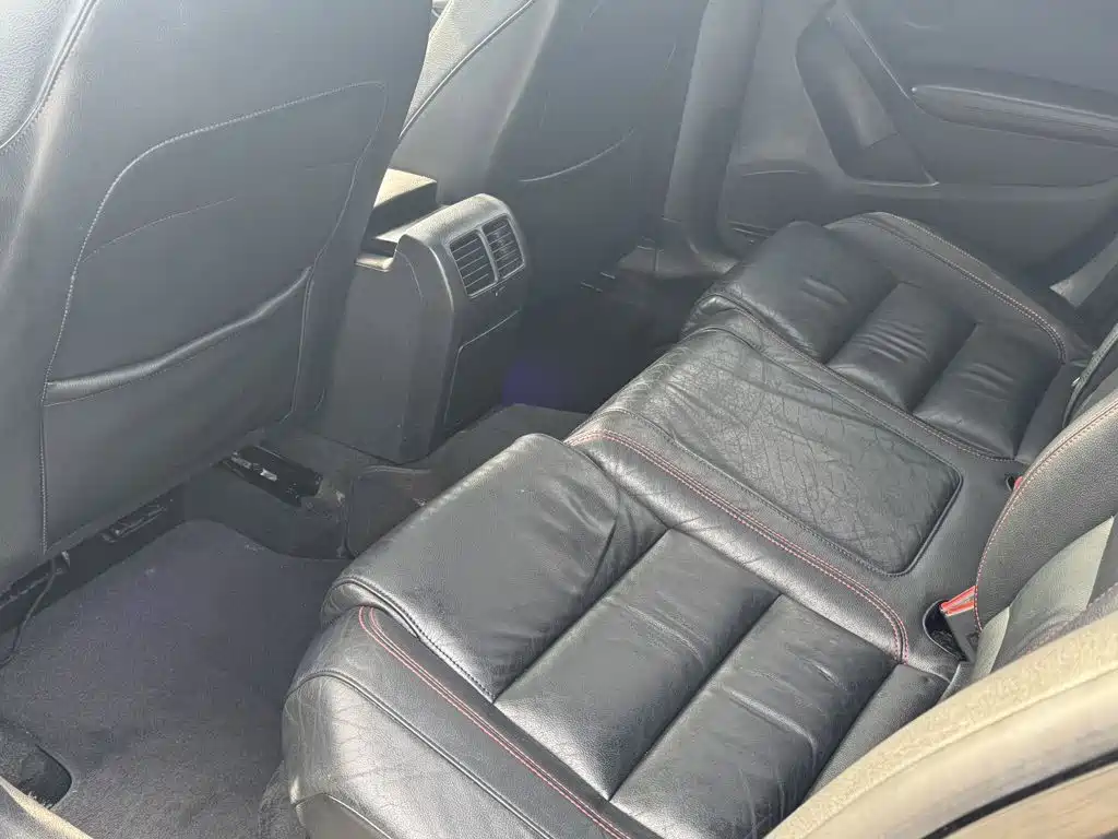Volkswagen Golf GTI — миниатюра 16