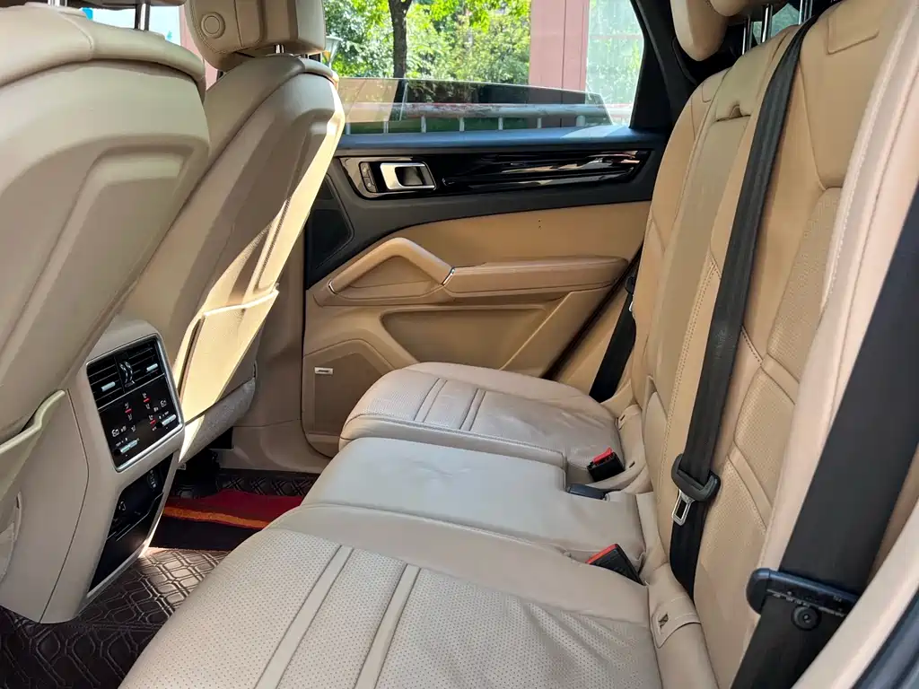 PORSCHE CAYENNE NEW ENERGY