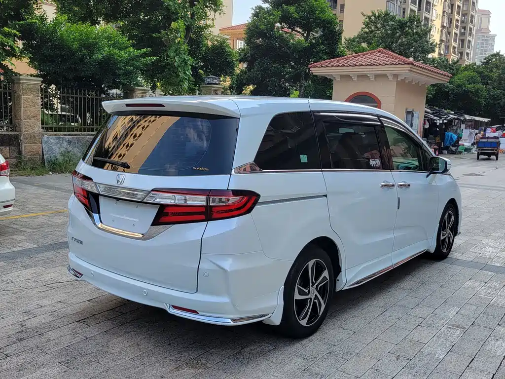 Honda Odyssey — миниатюра 4