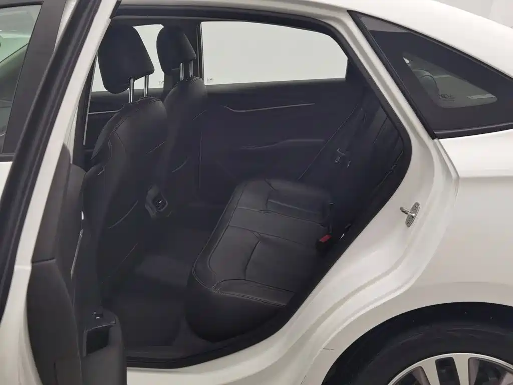 Buick Excelle — миниатюра 15