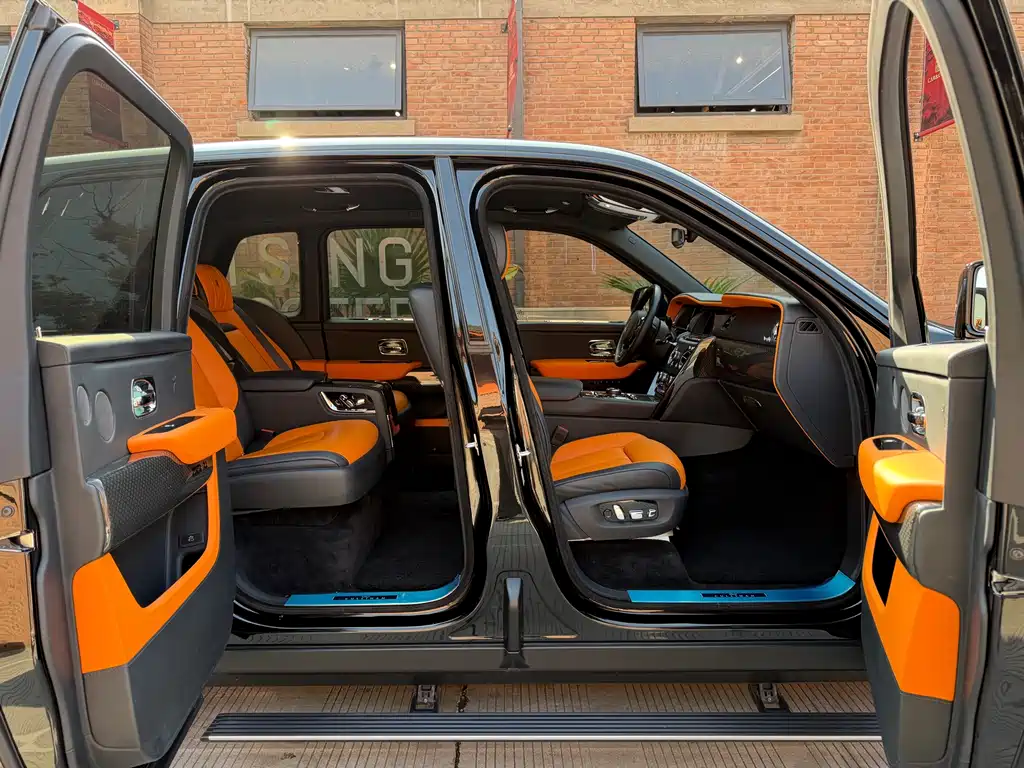 ROLLS-ROYCE CULLINAN