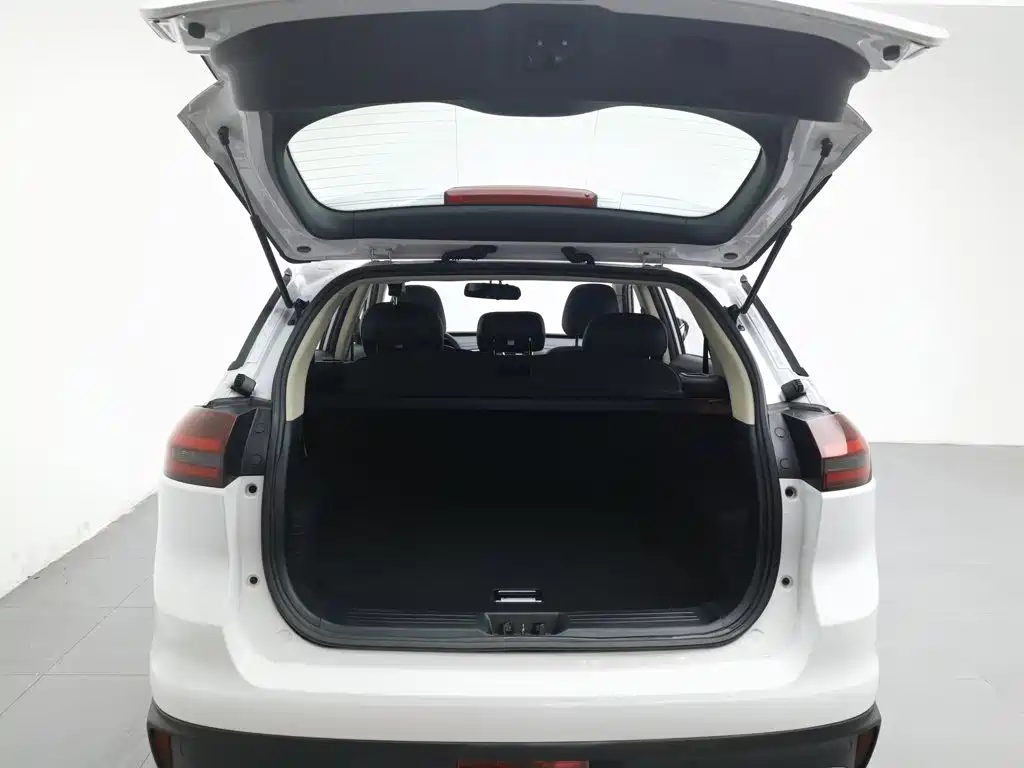 Geely Boyue — миниатюра 16