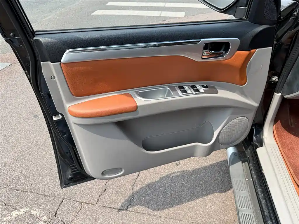 Mitsubishi Pajero Sport — миниатюра 6