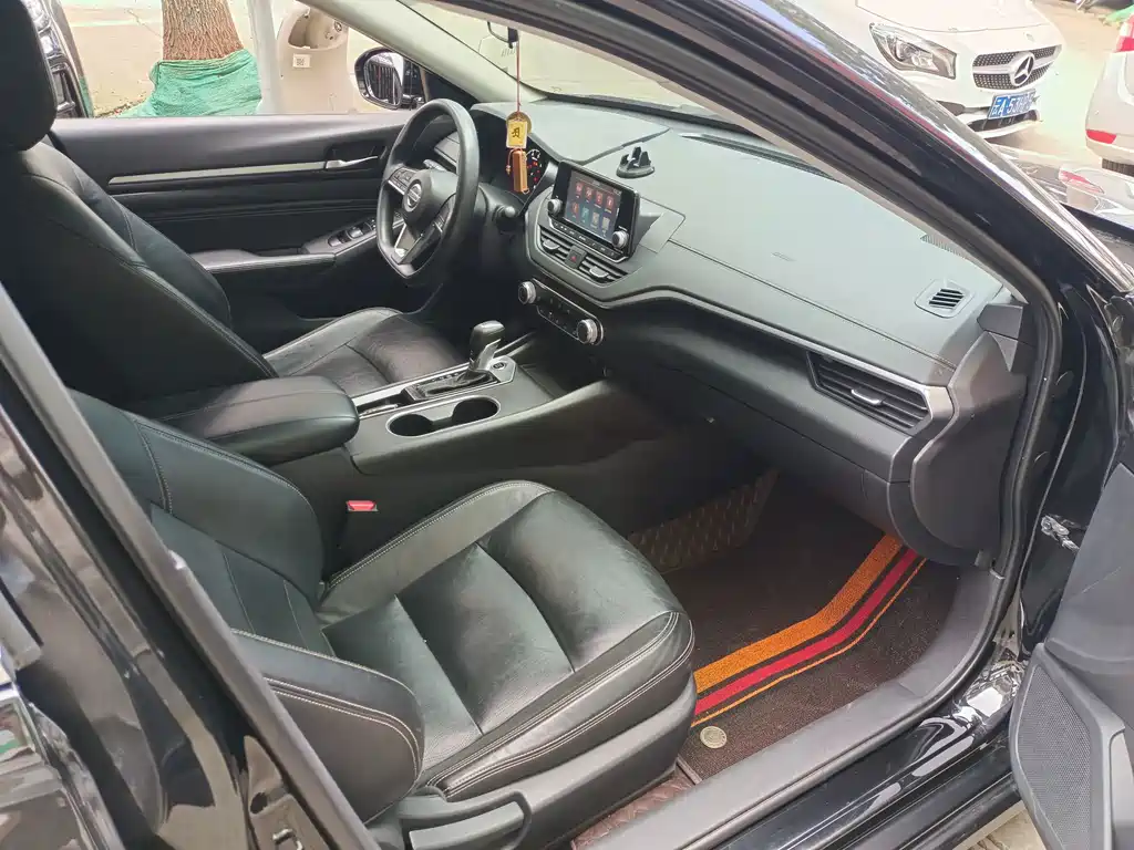 Nissan Teana — миниатюра 6