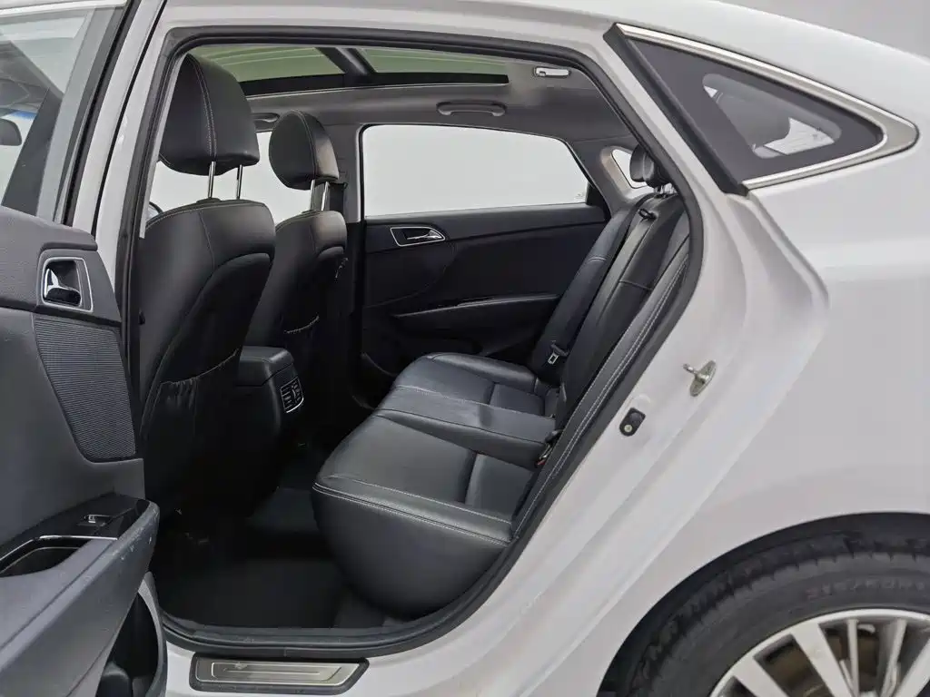 Hyundai Mistra — миниатюра 15