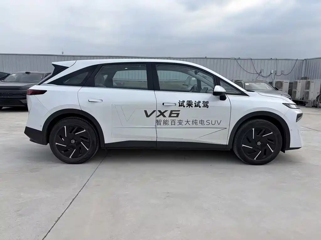 Venucia VX6 — миниатюра 5