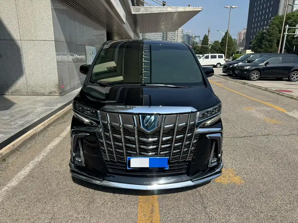 Toyota Alphard 2022