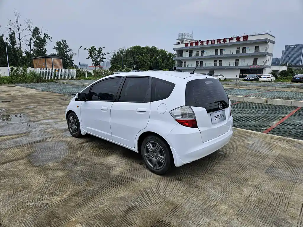 Honda Fit 2008 1.3L AT Comfort