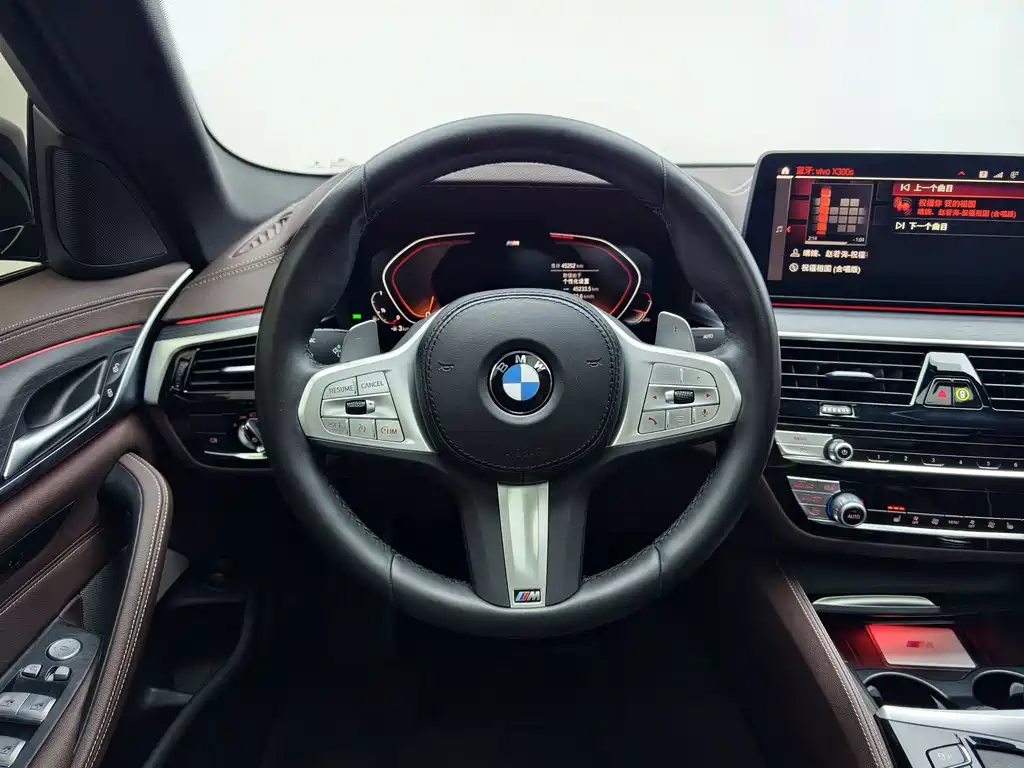 BMW 5 Series — миниатюра 33