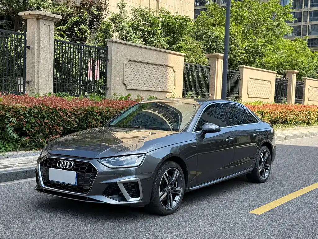 Купить Audi A4L