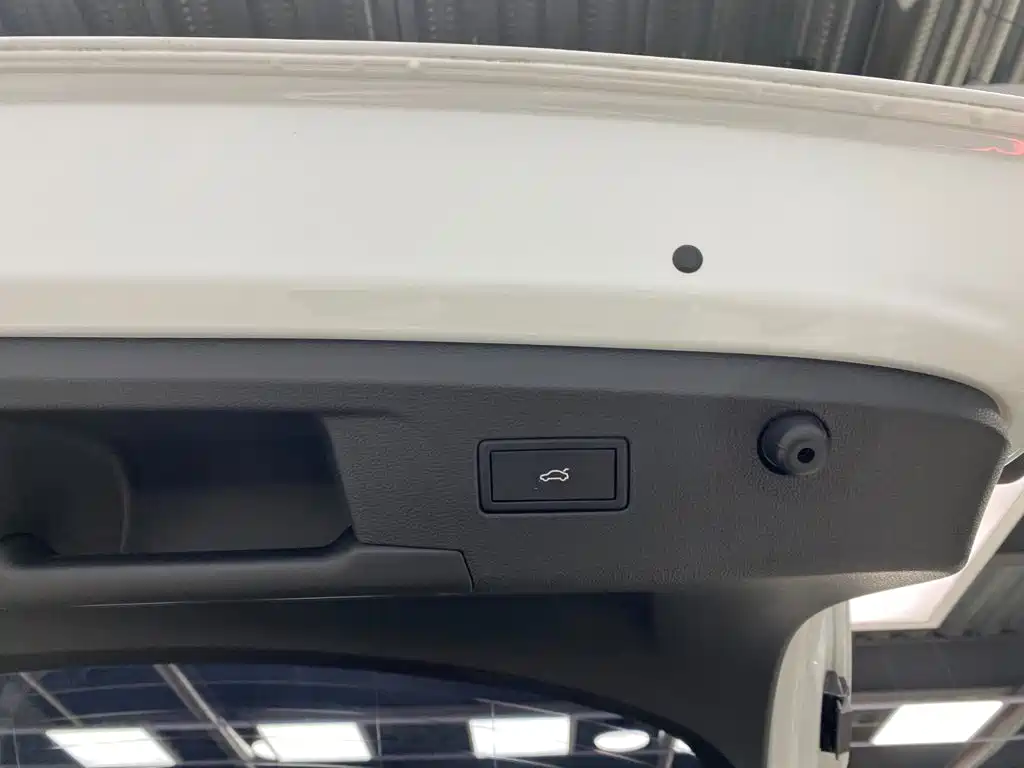 Volkswagen Tiguan X — миниатюра 17