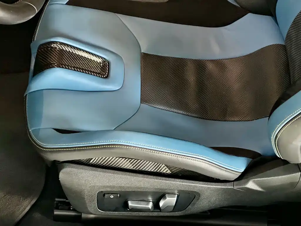 BMW M4 — миниатюра 15