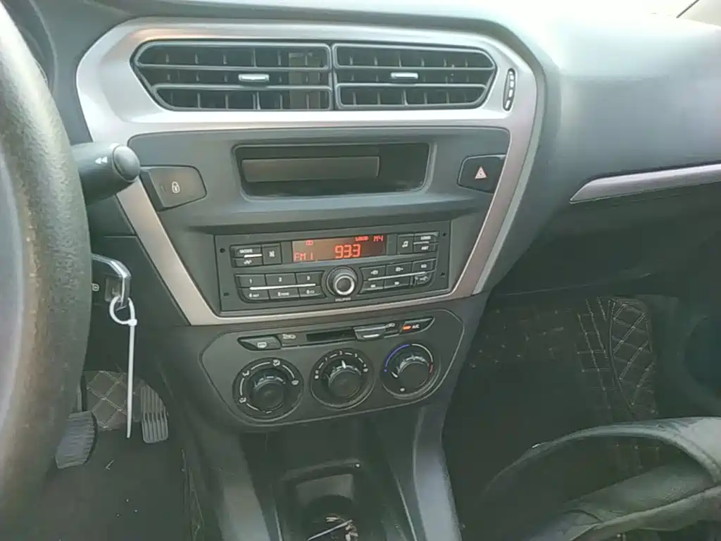 Peugeot 301 — миниатюра 13