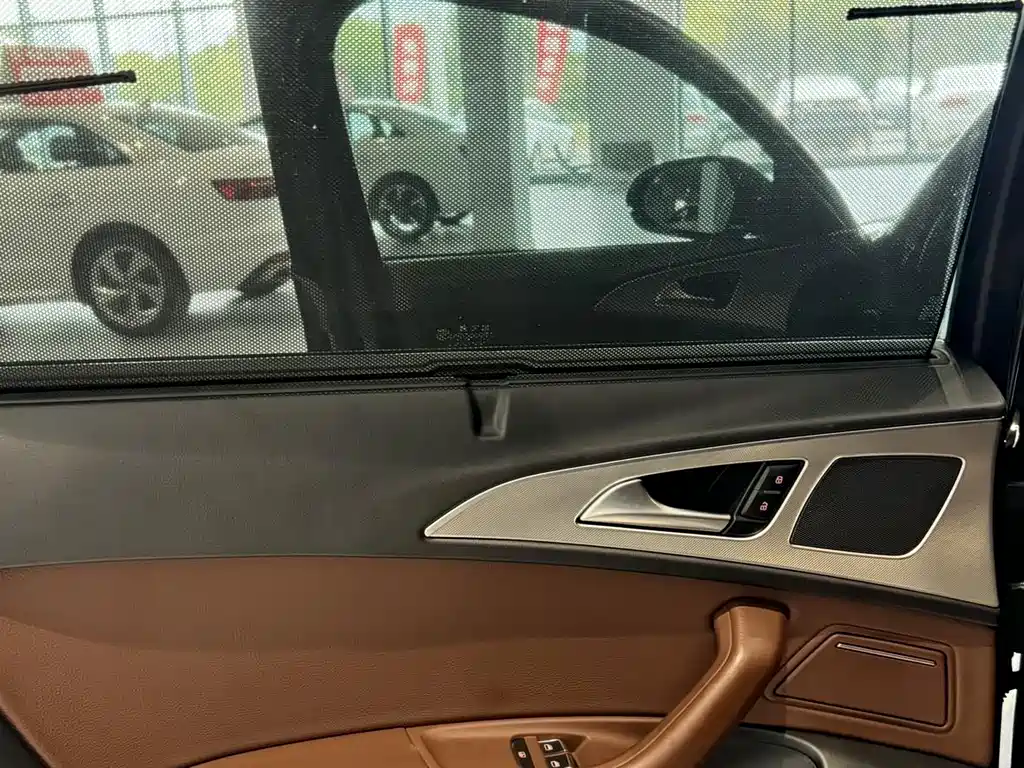 Audi A6L — миниатюра 12