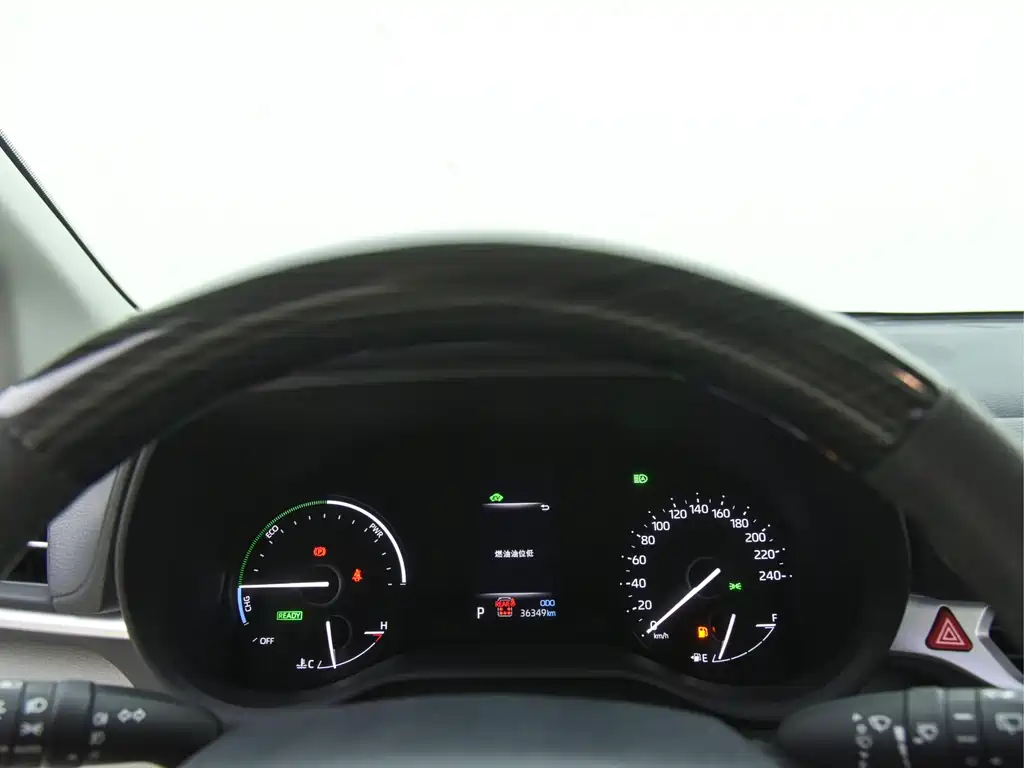 Toyota Sienna — миниатюра 7