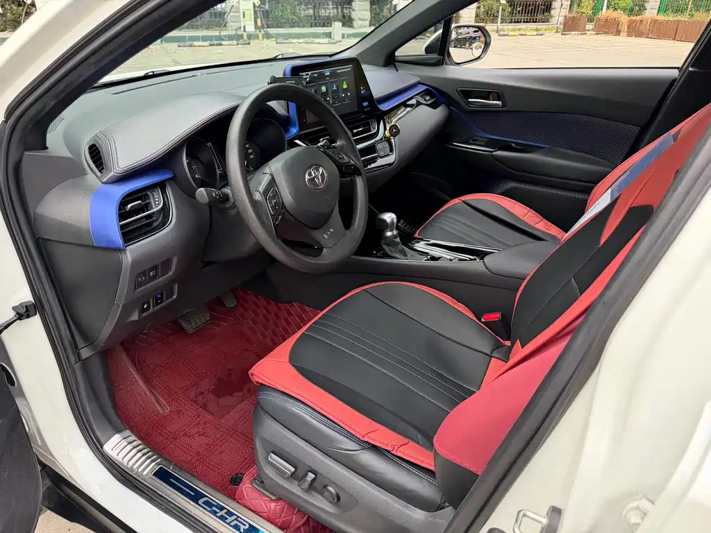 Toyota C-HR — миниатюра 6