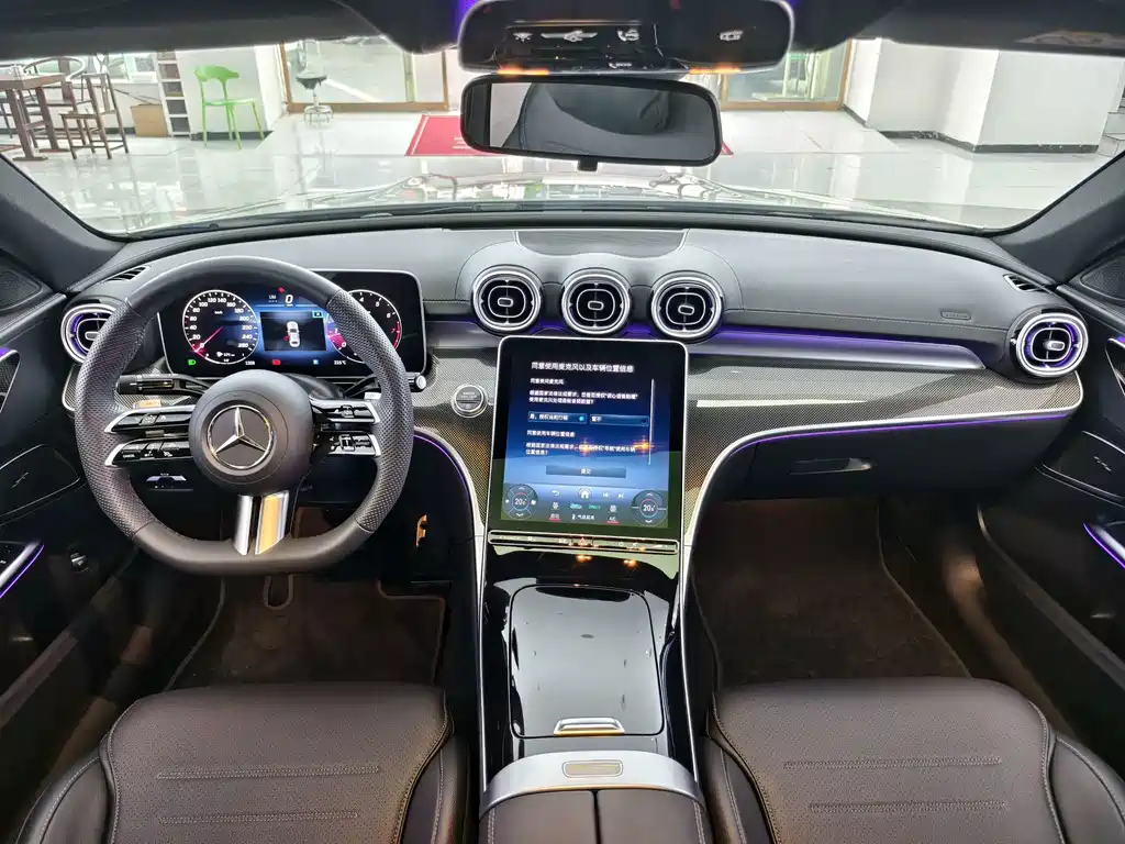Mercedes-Benz C-Class — миниатюра 6