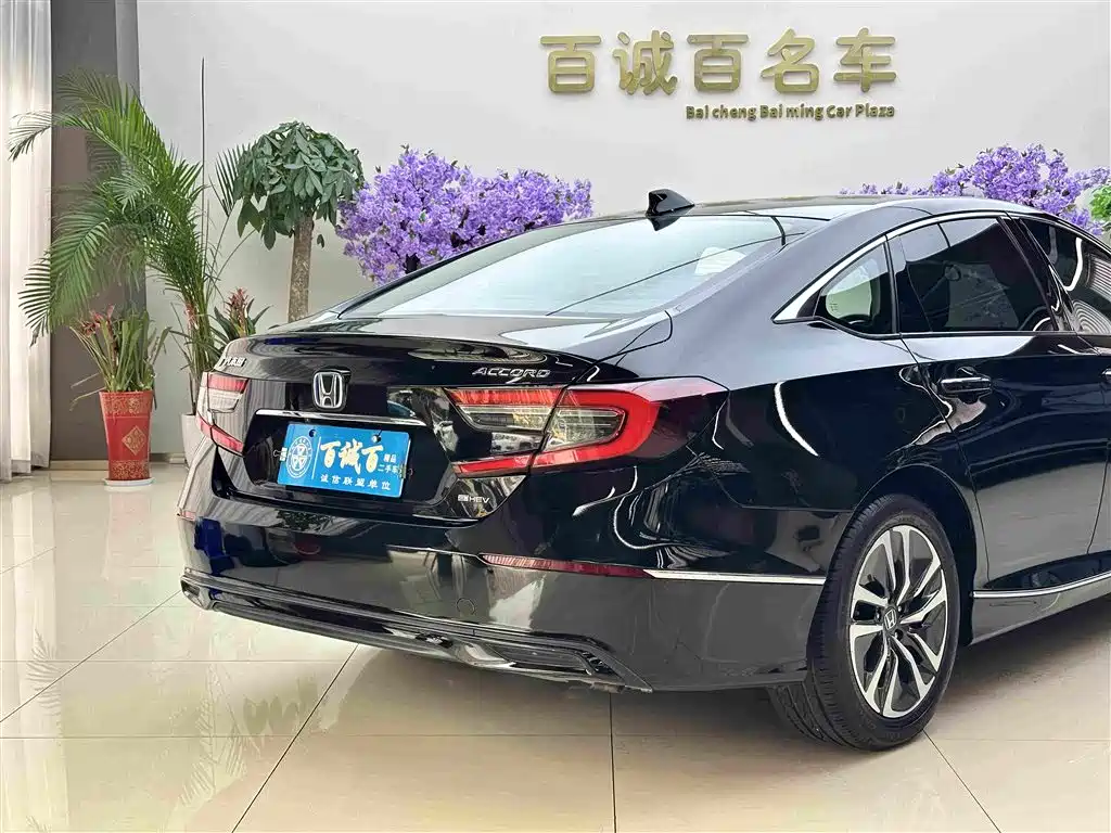 Honda Accord — миниатюра 7