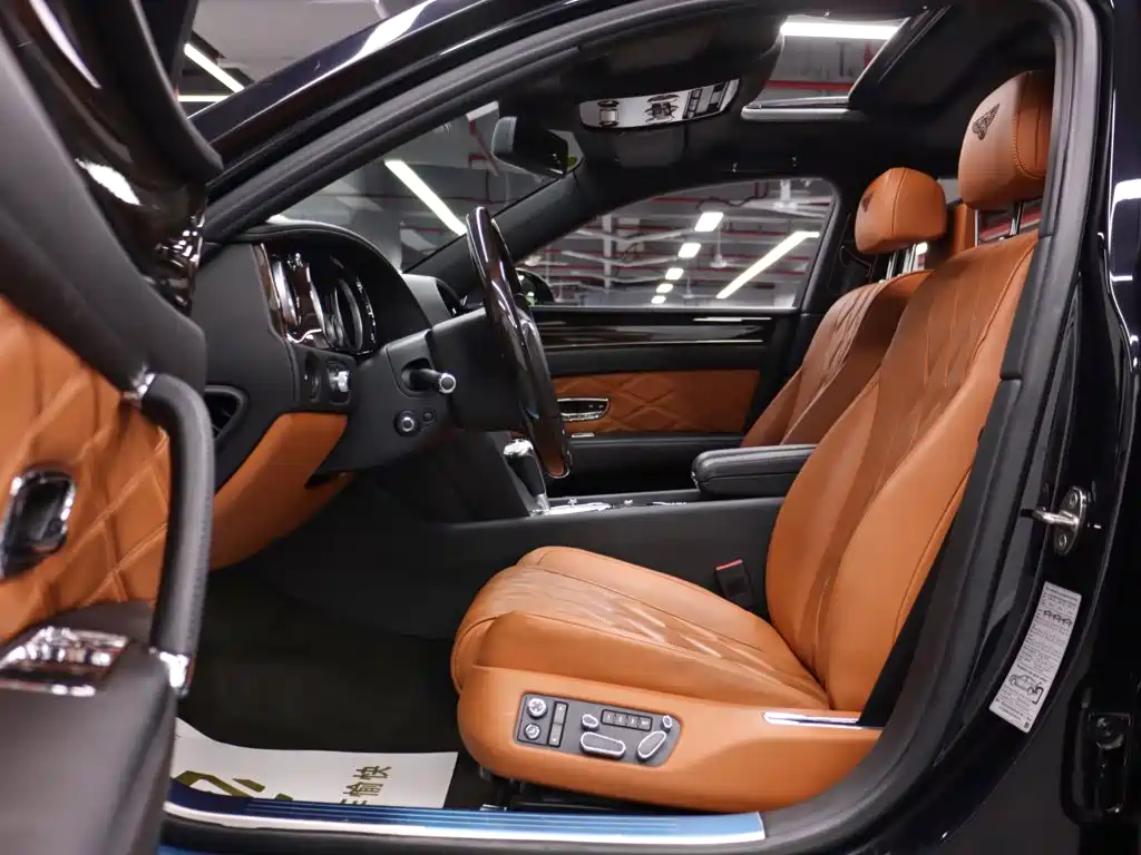 Bentley Flying Spur — миниатюра 9