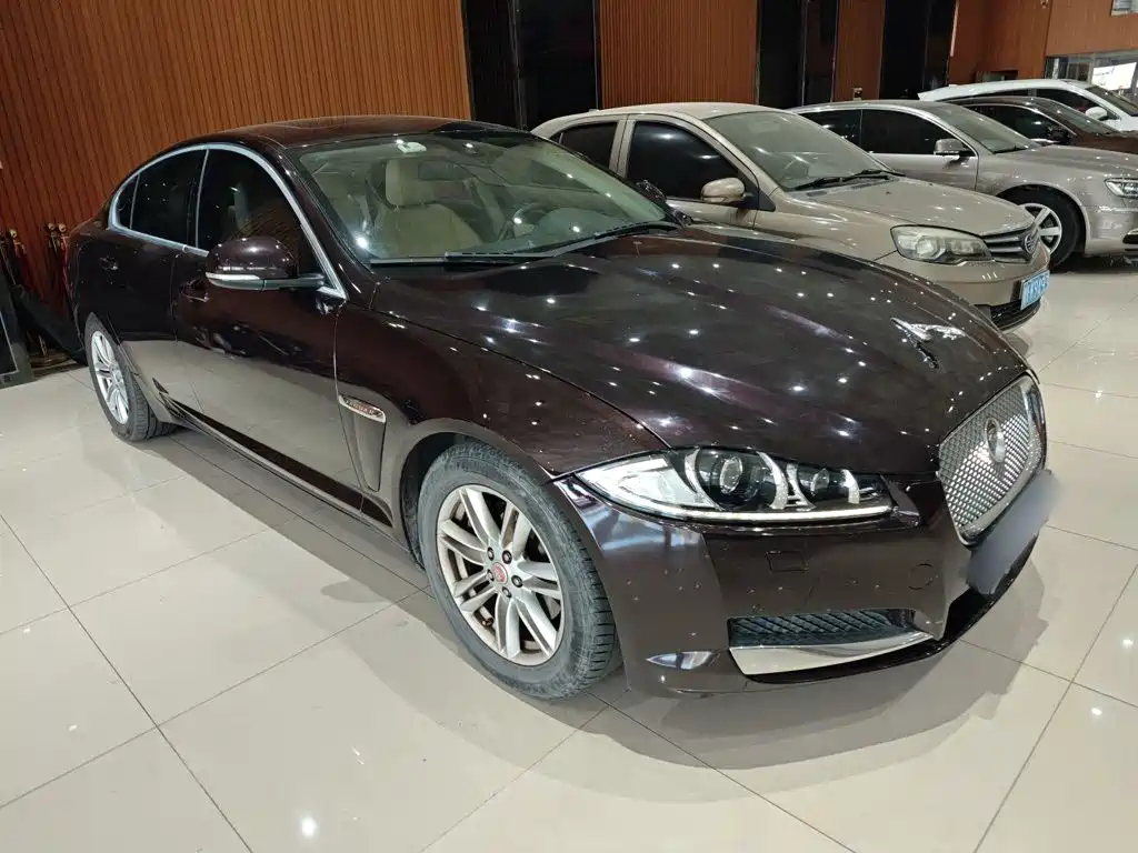 Jaguar XF — миниатюра 4