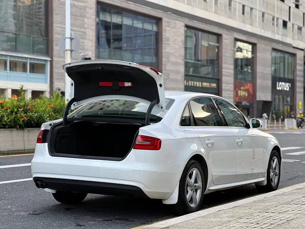 Audi A4L — миниатюра 22