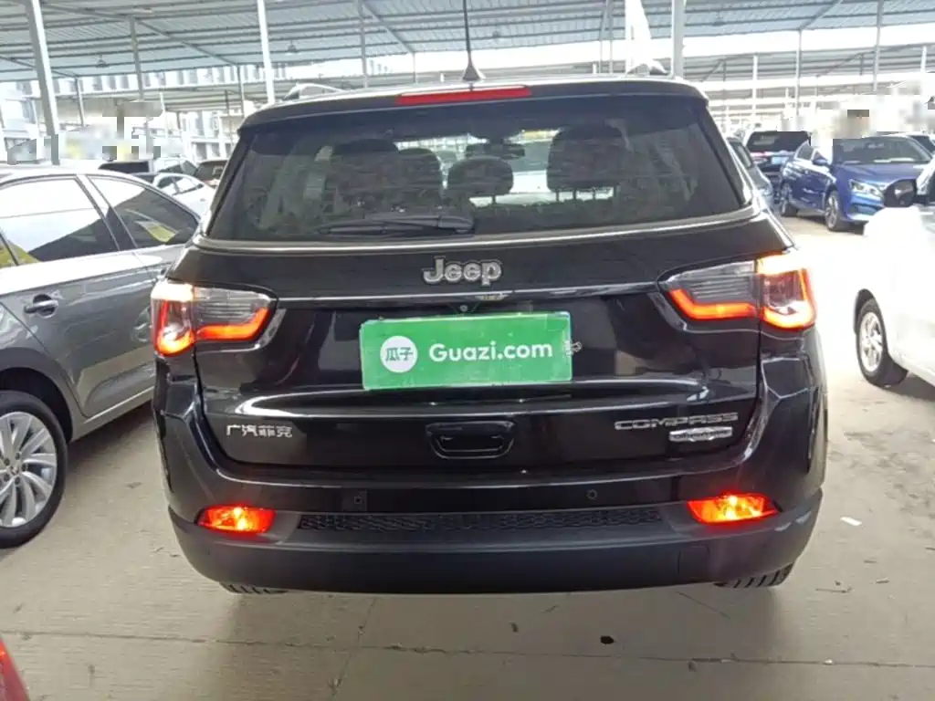 Jeep Compass — миниатюра 6