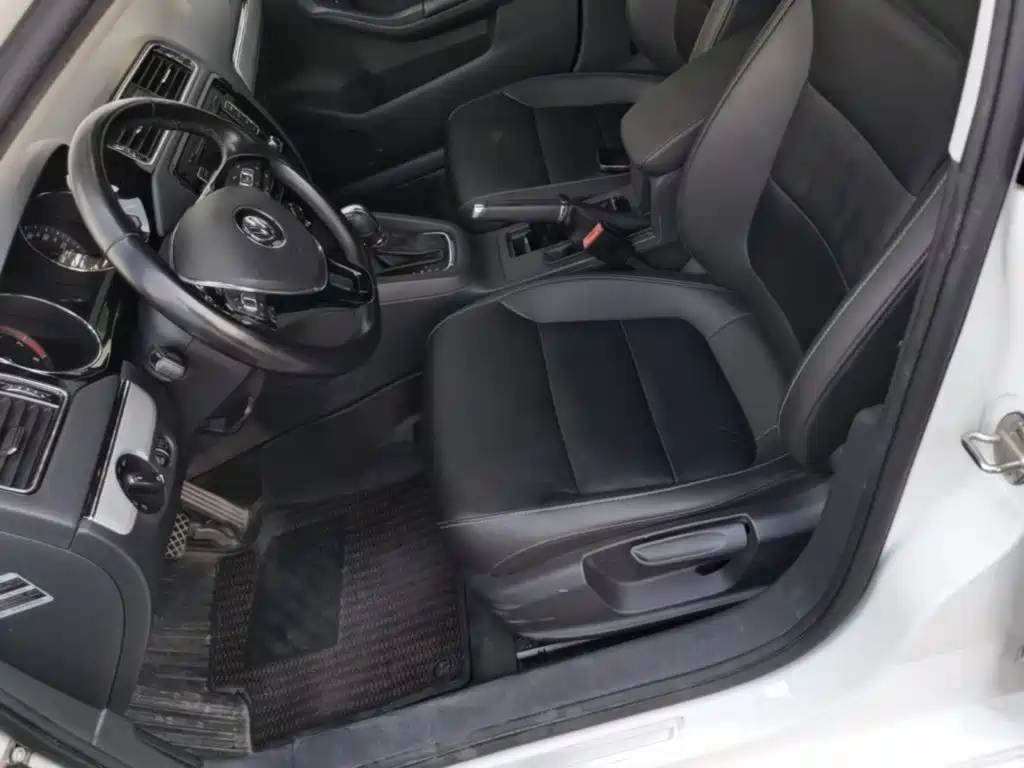Volkswagen Sagitar — миниатюра 15