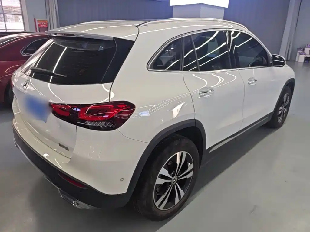 Mercedes-Benz GLA — миниатюра 7